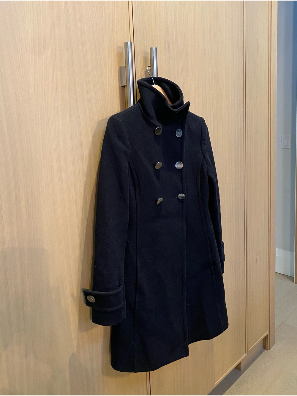 Babaton Fine Italian Cashmere/Wool Women's Double-Breasted Black Wool Coat
